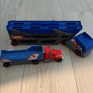Hot Wheels Semi Transport Crash Truck + Turbo Hauler
